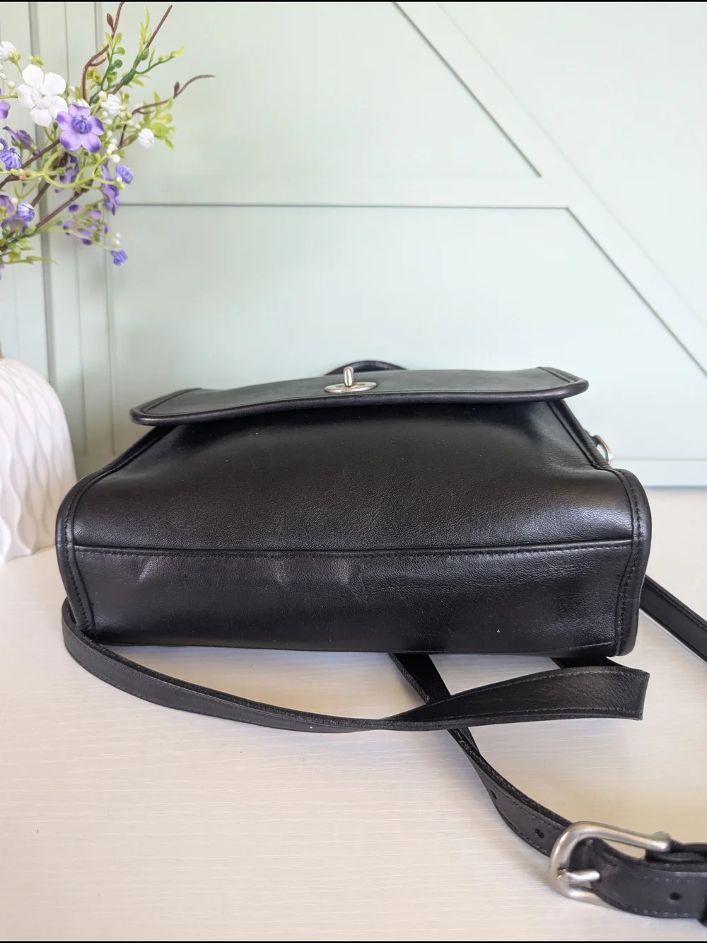 vintage Coach CourtBag (Style #9870). First